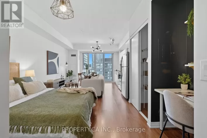 720 - 25 COLE STREET, Toronto