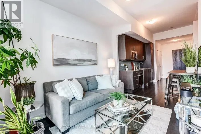 720 - 297 COLLEGE STREET, Toronto