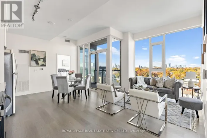 720 - 859 THE QUEENSWAY, Toronto