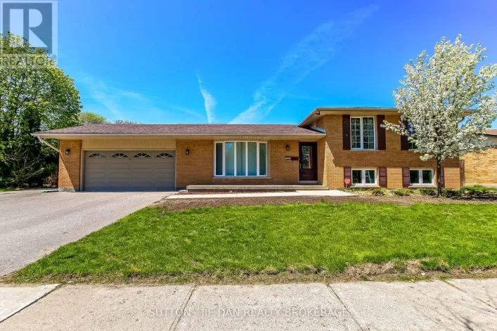 720 GRENFELL DRIVE, London North