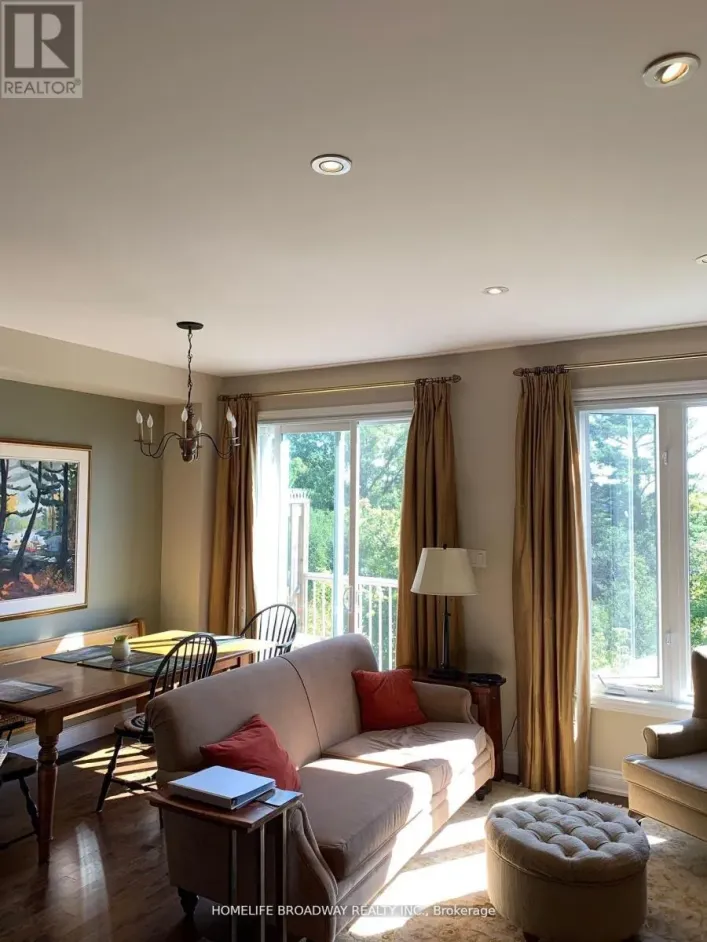 720 WENDY CULBERT CRESCENT, Newmarket