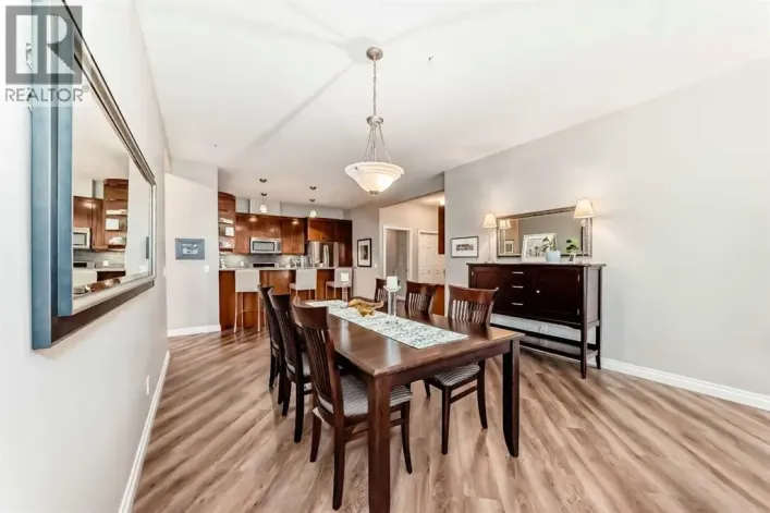 7204, 14 Hemlock Crescent SW, Calgary