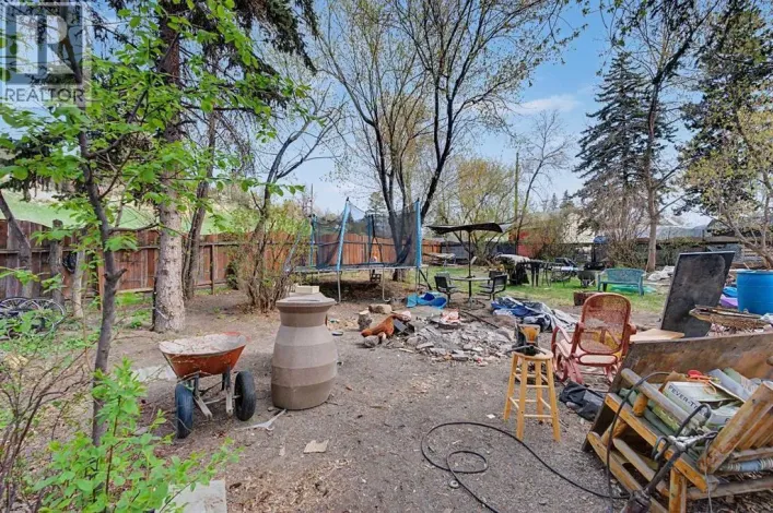 7204 21A Street SE, Calgary