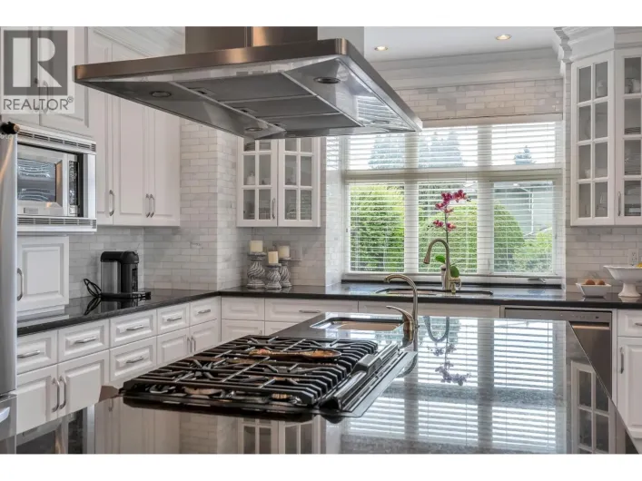 7205 UNION STREET, Burnaby