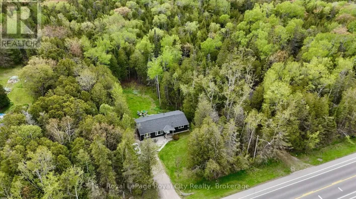 7221 6 HIGHWAY, Northern Bruce Peninsula
