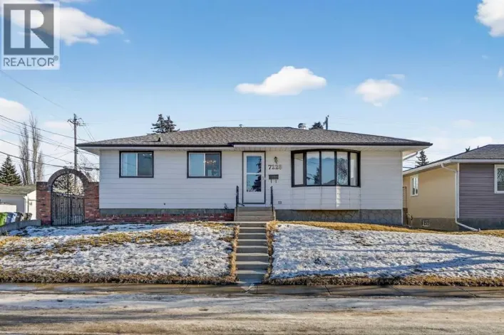 7228 Huntridge Hill NE, Calgary