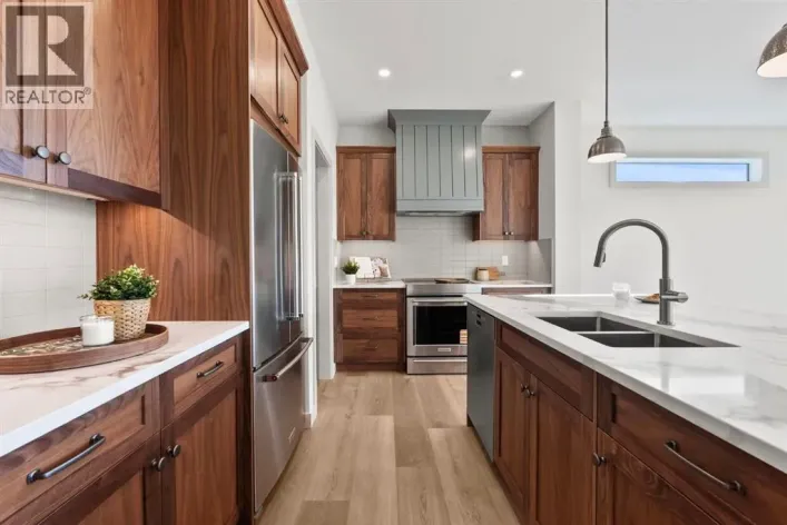 723 Mandalay Link, Carstairs