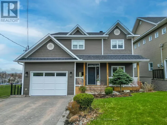 723 MCLAREN STREET, North Bay