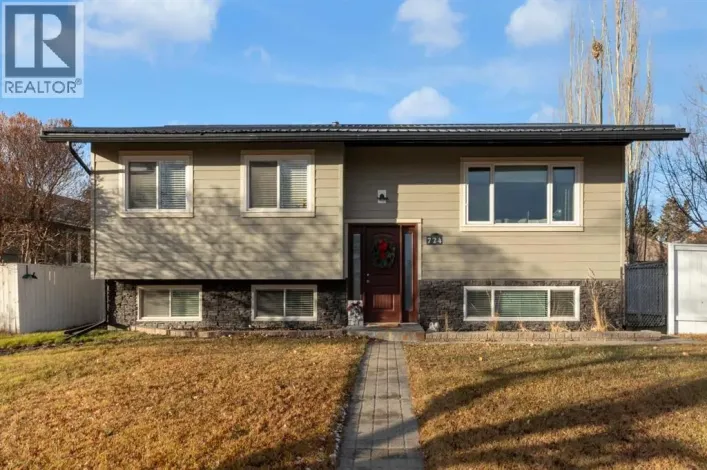 724 Mapleton Drive SE, Calgary