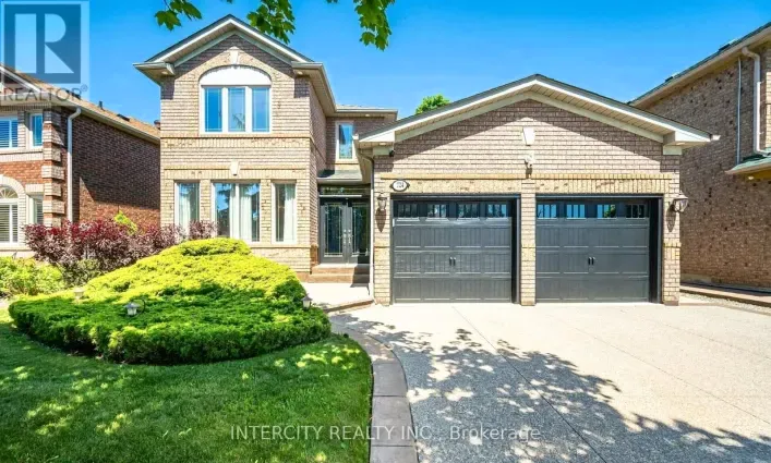 724 PETER ROBERTSON BOULEVARD, Brampton