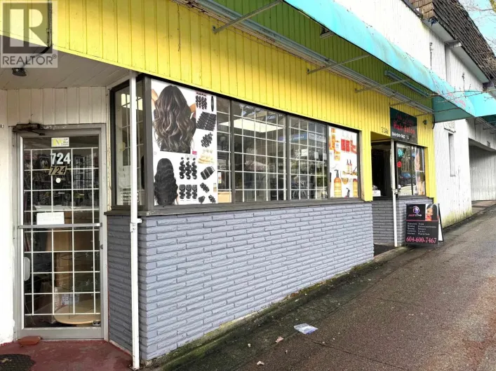 724 TWELFTH STREET, New Westminster