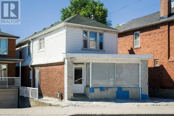 724 VAUGHAN ROAD, Toronto