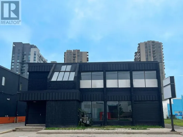 724 YORK STREET, London East