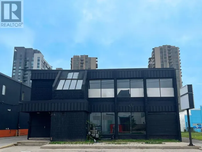 724 YORK STREET, London East