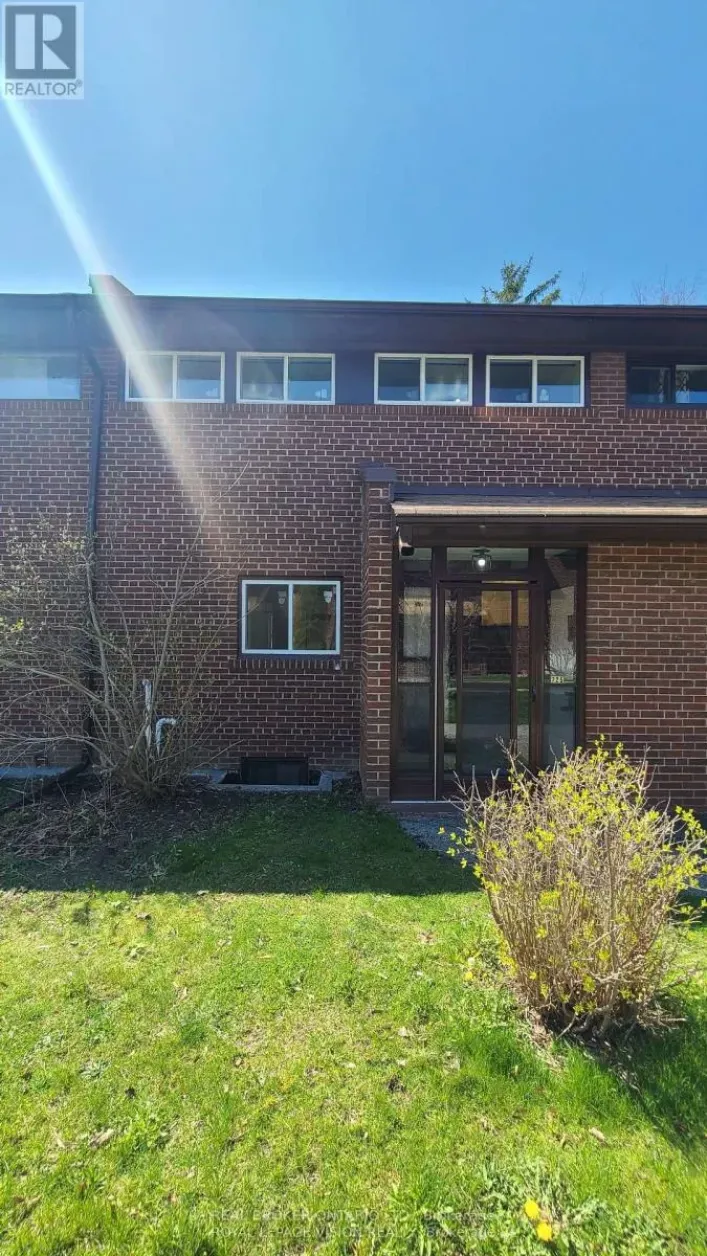 725 MILITARY TRAIL, Toronto