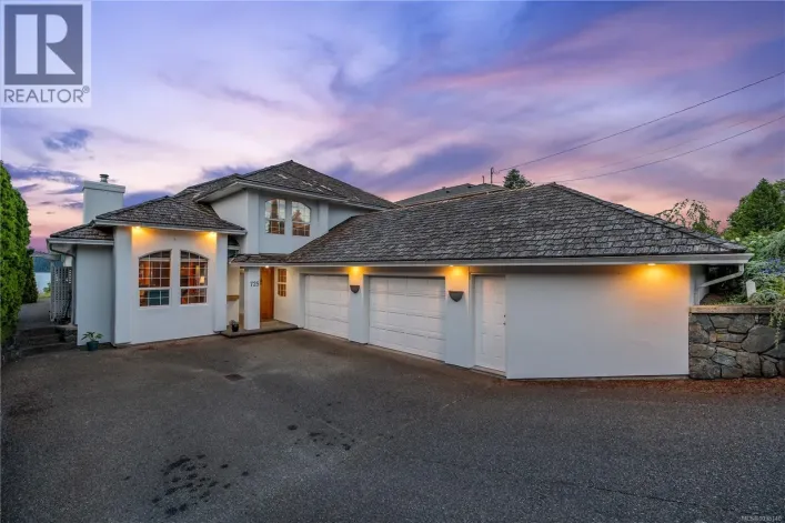 725 Thulin St, Campbell River