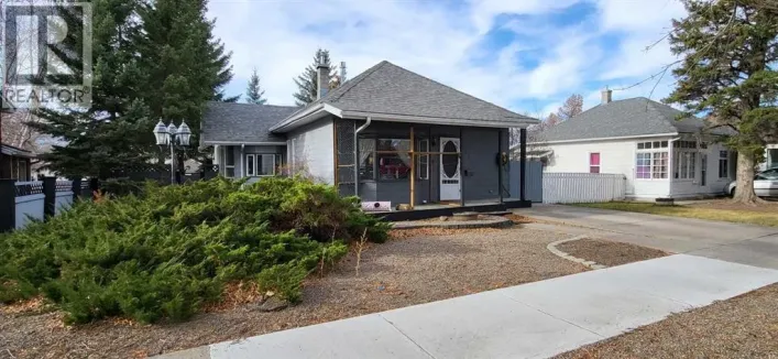 726 12B Street N, Lethbridge