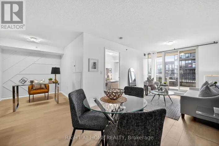 726 - 36 VIA BAGNATO STREET, Toronto