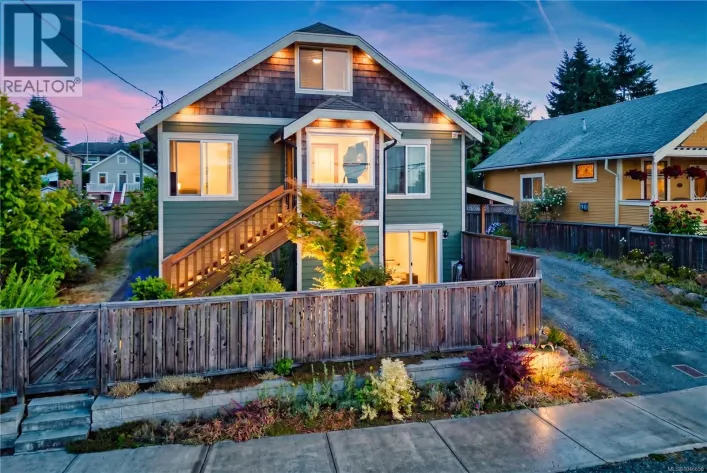 726 Haliburton St, Nanaimo