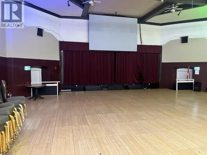 726 TWELFTH STREET, New Westminster