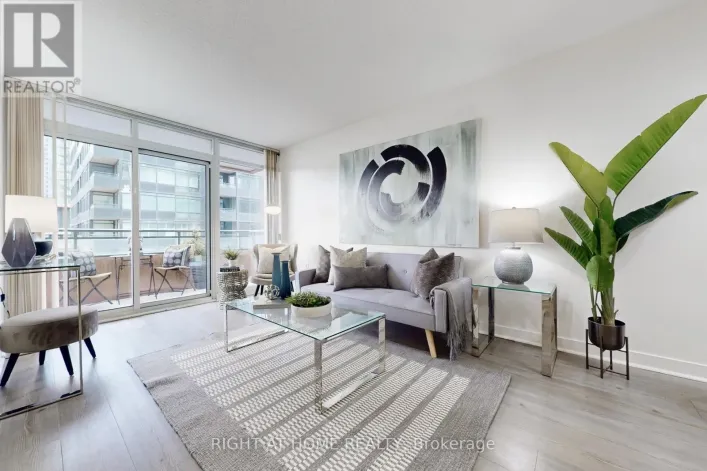 727 - 4K SPADINA AVENUE, Toronto