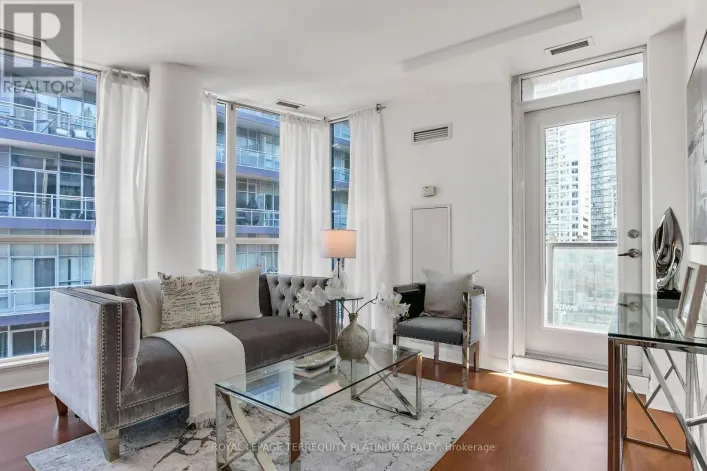 727 - 600 FLEET STREET, Toronto