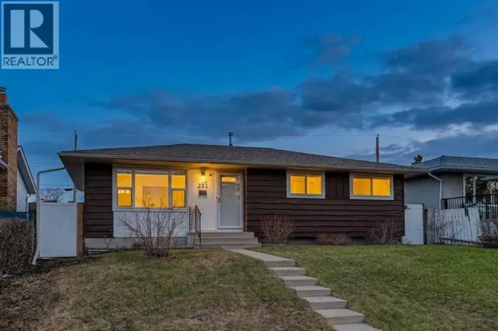 727 Macleay Road NE, Calgary