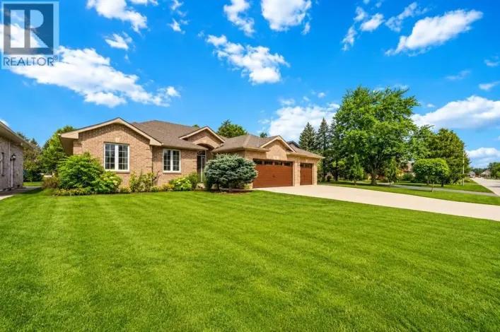 727 Norman STREET, Plympton-Wyoming