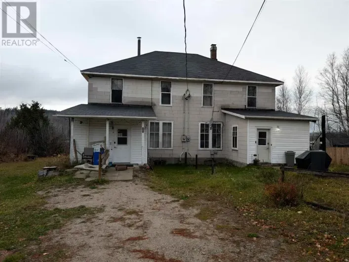 72-74 Railway ST, White River