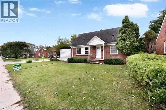 7275 WYANDOTTE, Windsor