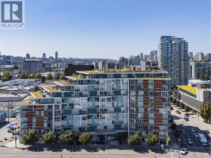 728 180 E 2ND AVENUE, Vancouver