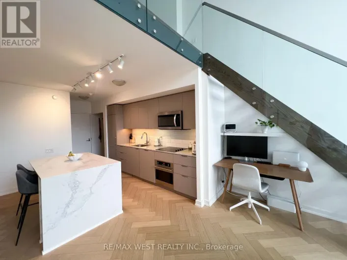 728 - 5 HANNA AVENUE, Toronto