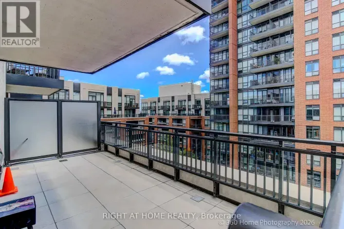 Apartment for sale: 729 - 36 VIA BAGNATO, Toronto