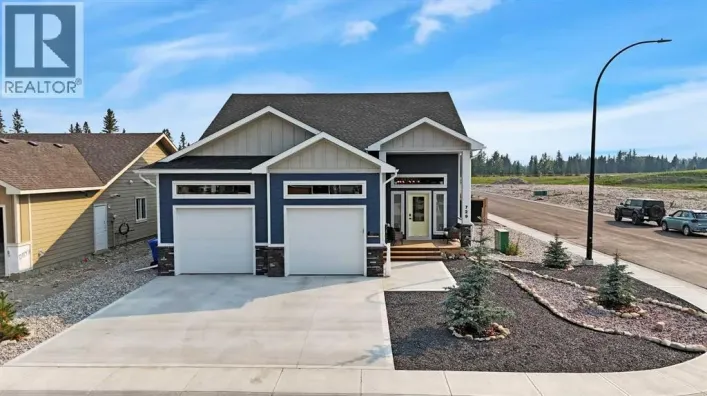 729 5 Street SW, Sundre