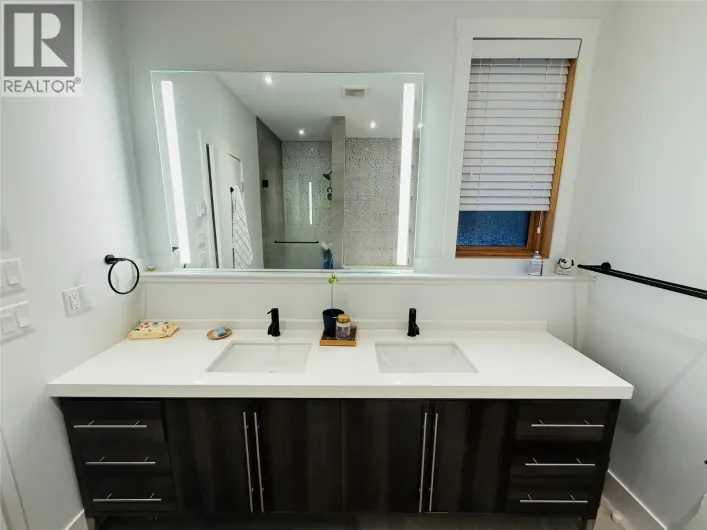 7291 PROSPECTOR Avenue Unit# 501, Radium Hot Springs