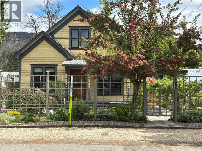 7298 18TH Street, Grand Forks