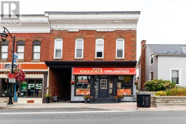 73 BRIDGE STREET, Carleton Place