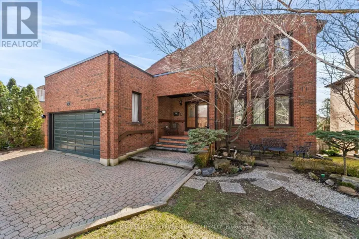 73 GARNIER COURT, Toronto