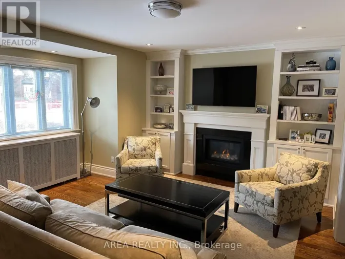 73 HUMEWOOD DRIVE, Toronto