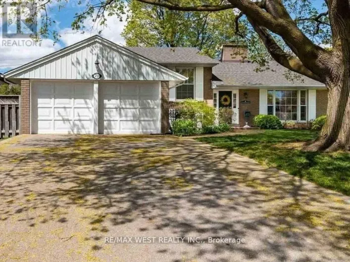 73 RAVENSBOURNE CRESCENT, Toronto