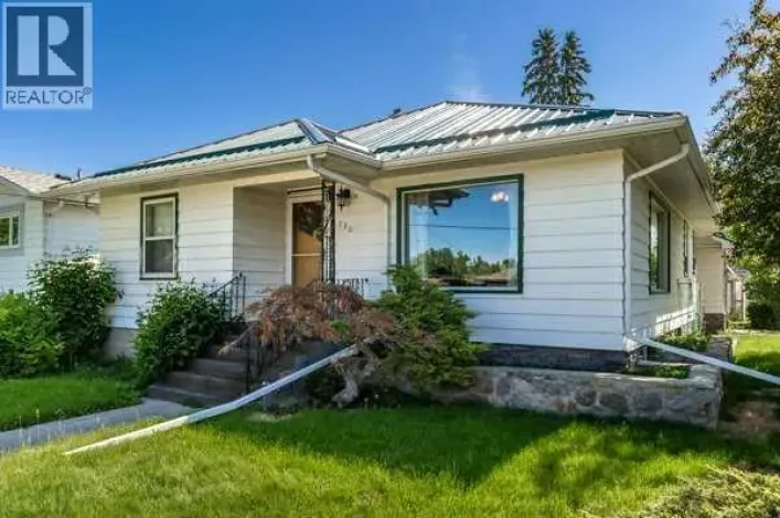 730 3 Street SE, High River