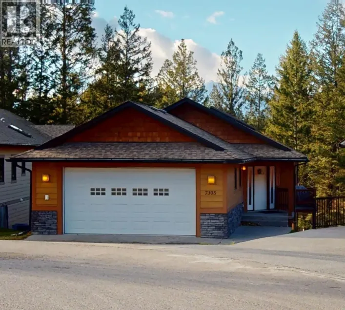 7305 Copperhorn Drive, Radium Hot Springs