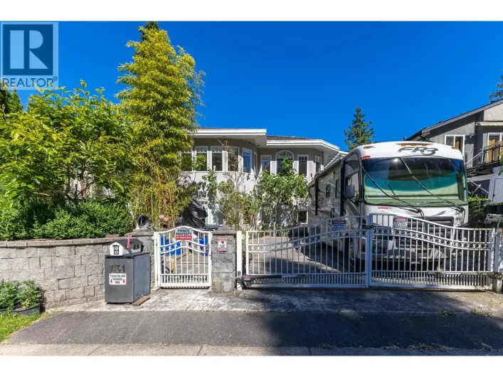 731 GATENSBURY STREET, Coquitlam