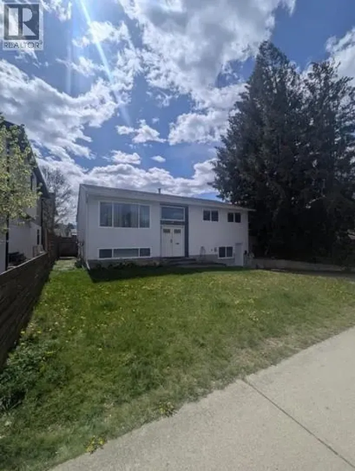 731 Raymer Avenue, Kelowna