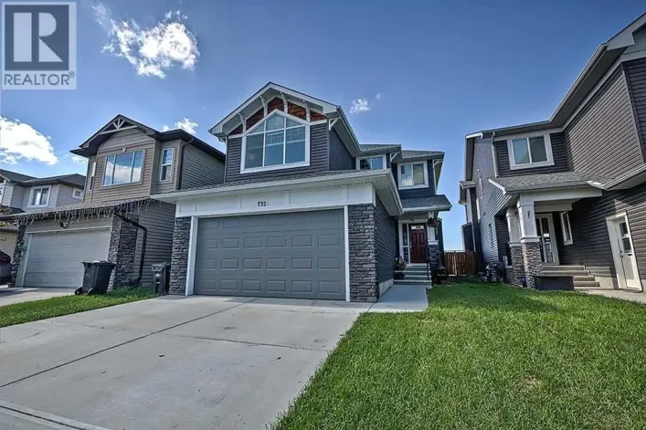 732 Hampton Hills Drive NE, High River
