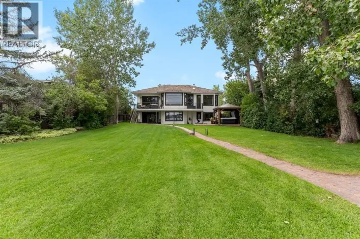 732 West Chestermere Drive, Chestermere