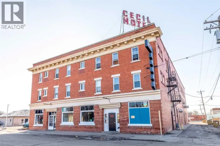 733 4 Street SE, Medicine Hat