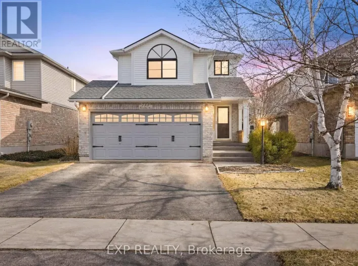 733 BREAKWATER CRESCENT, Waterloo