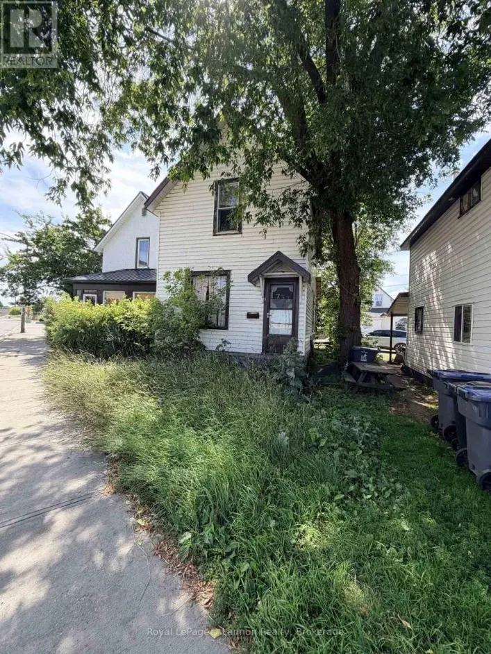 733 SIMPSON STREET, Thunder Bay