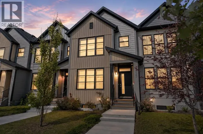 733 South Point Gate SW, Airdrie